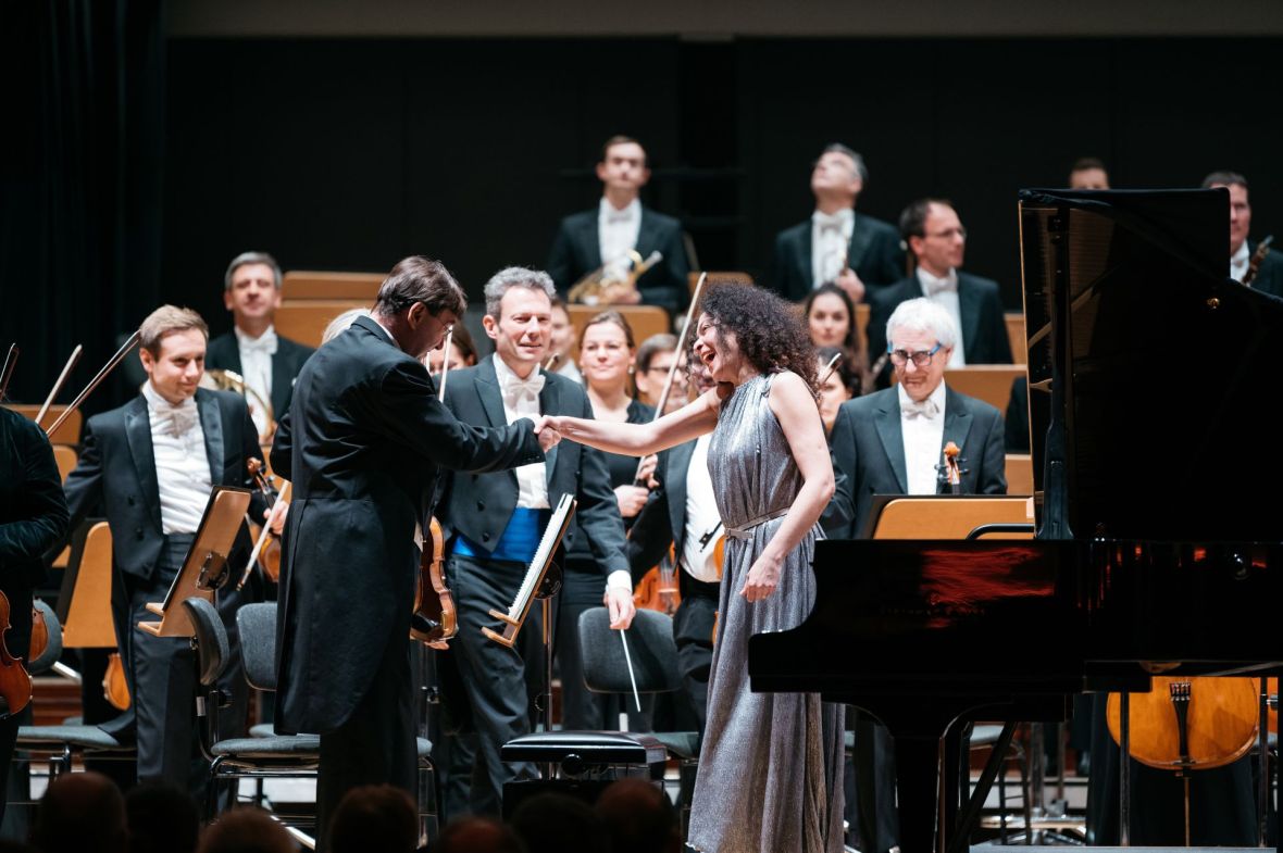 Marius Sima / Simon Gaudenz / Marianna Shirinyan / Jenaer Philharmonie, Foto: JenaKultur, Christoph Worsch