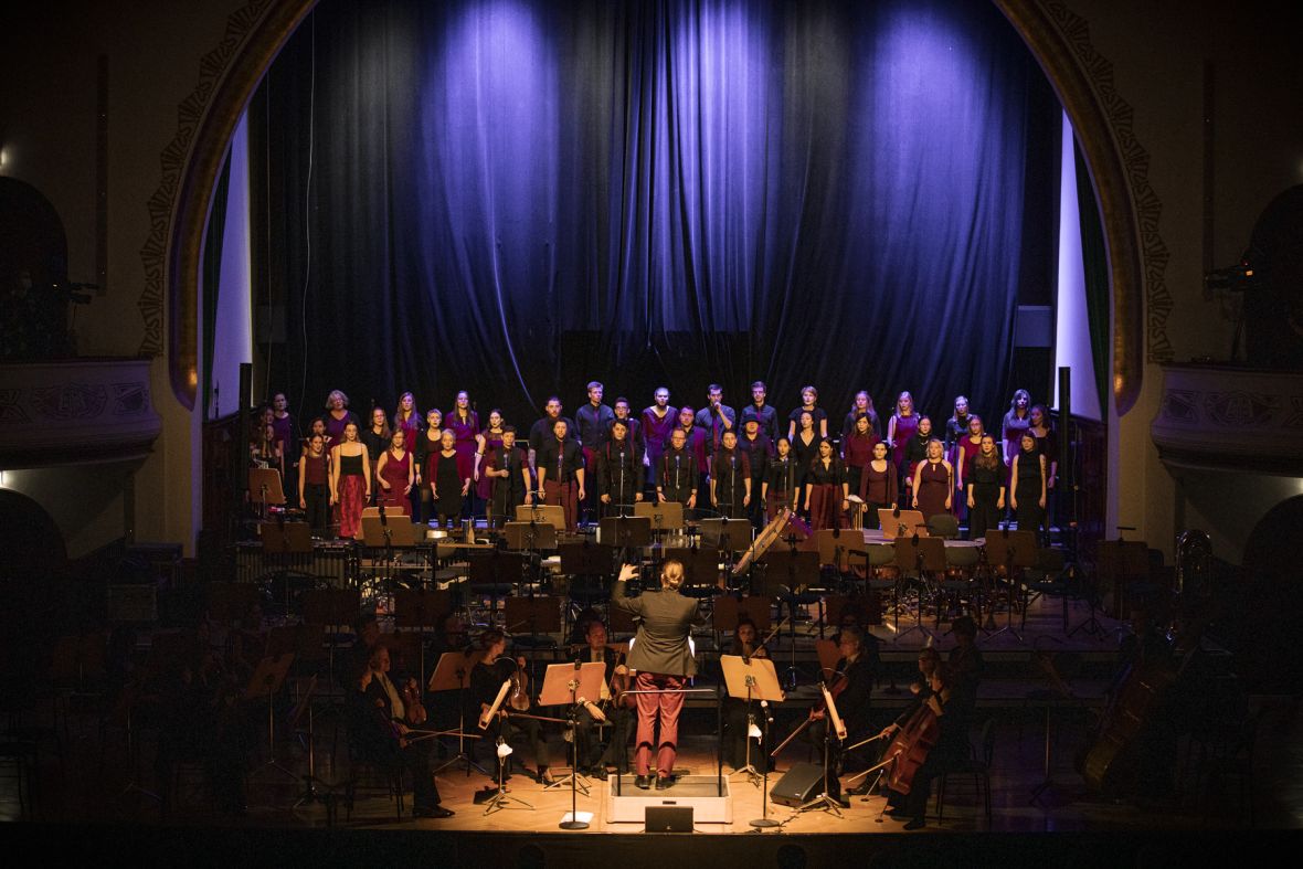 Maximilian Lörzer / Jenaer Philharmonie / Psycho-Chor der FSU Jena, Foto: Tom Wenig