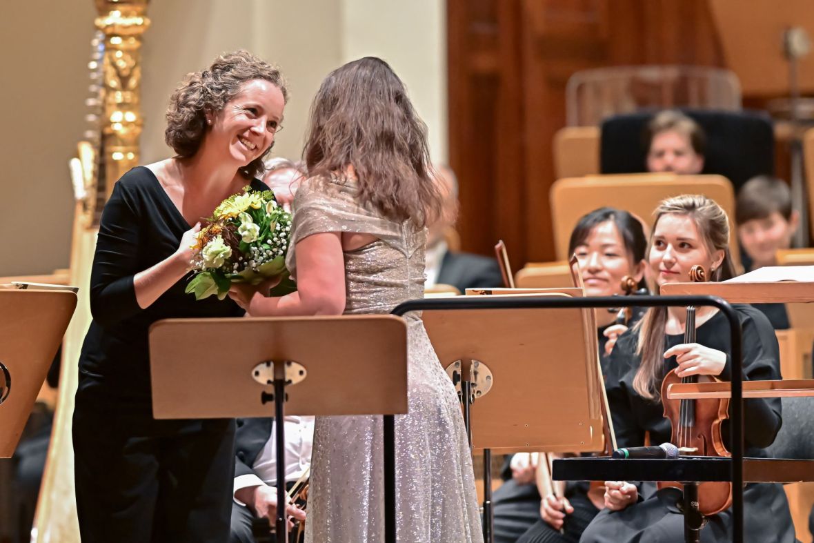 Christina Landshamer / Jenaer Philharmonie im Volkshaus Jena, Foto: ZEISS, Jürgen Scheere