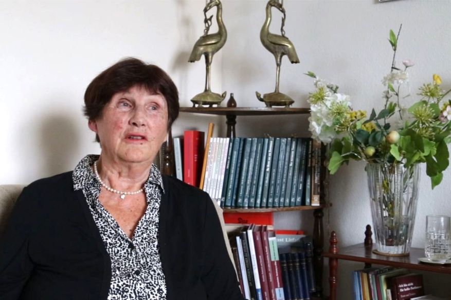 Aljonna Möckel, Filmstill aus „Übersetzen. Werke und Tage: Aljonna Möckel“, YouTube – Deutscher Übersetzerfonds, 2023