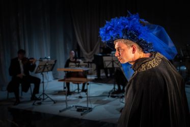 Vordergrund: Leon&nbsp;Pfannenmüller&nbsp;/ Hintergrund: Marius&nbsp;Sima&nbsp;/ Alma-Sophie&nbsp;Starke, Foto:&nbsp;Joachim&nbsp;Dette