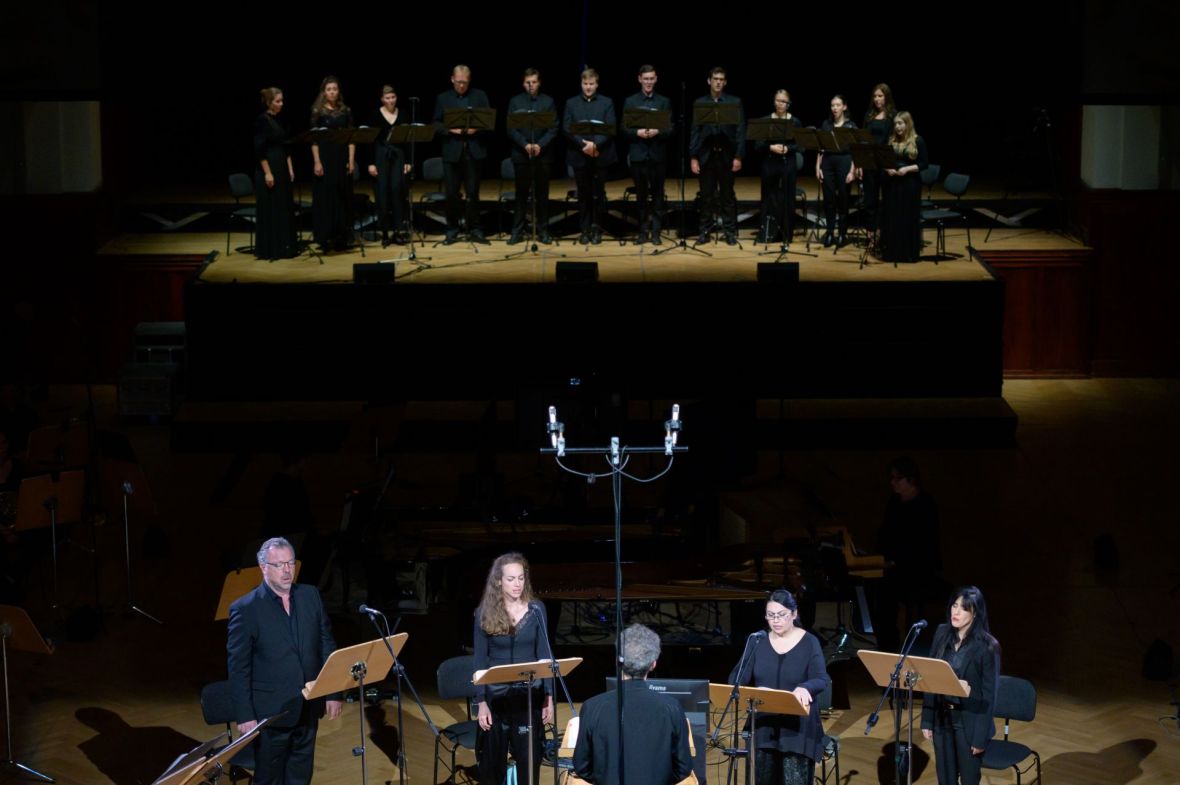 Andreas Fischer / Johanna Krödel / Simon Gaudenz / Katia Guedes / Johanna Vargas / AuditivVokal Dresden, Candy Welz