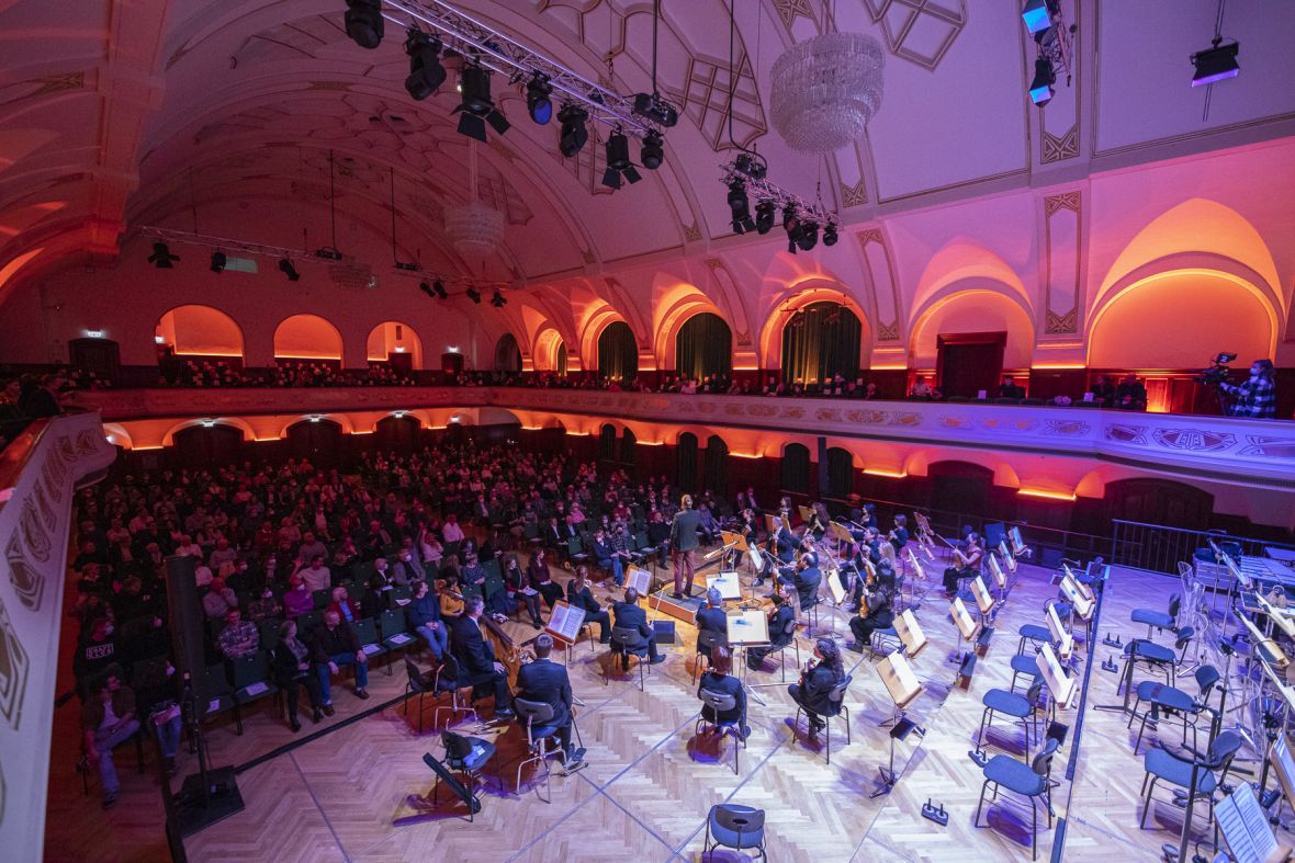 Maximilian Lörzer / Jenaer Philharmonie, Foto: Tom Wenig