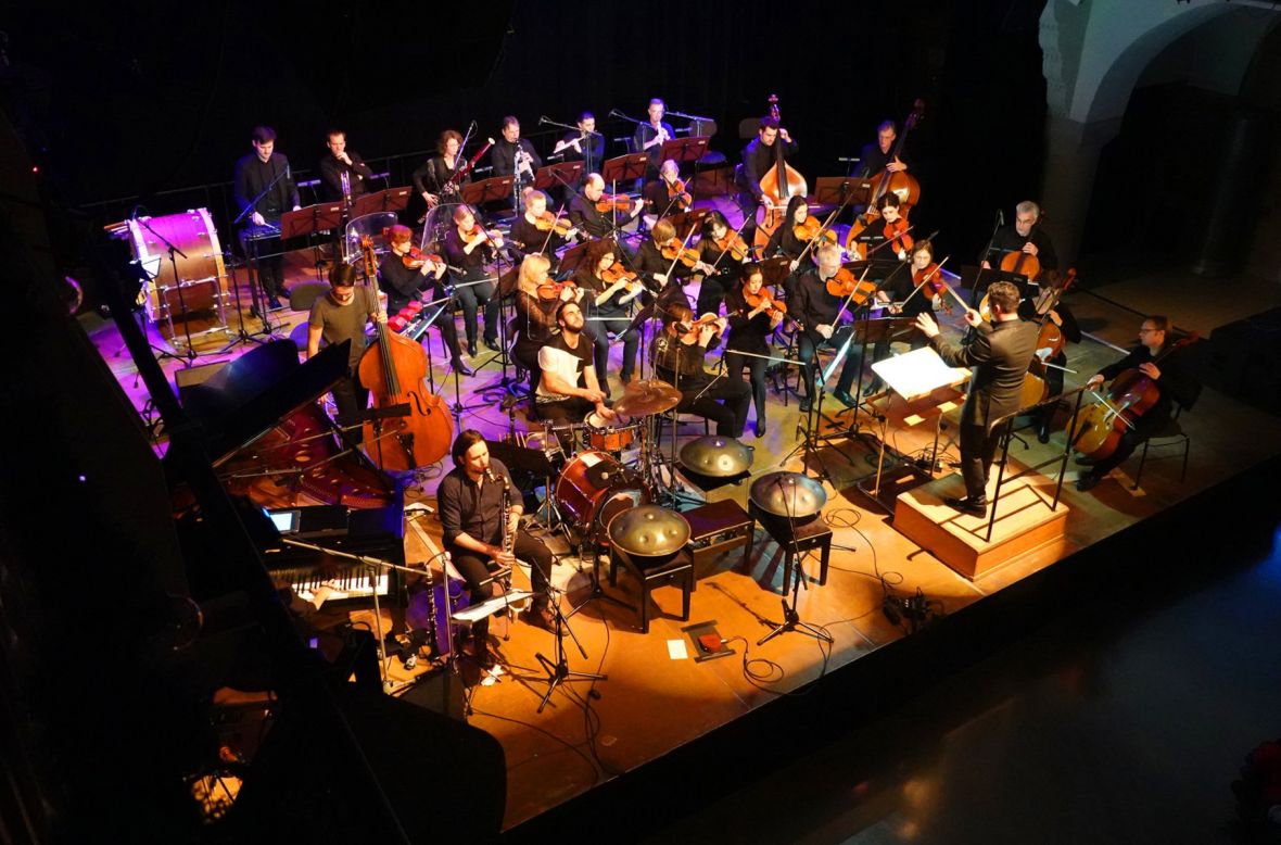 Manu Delago Handmade / Jenaer Philharmonie / Tobias Deutschmann, Foto: Peter Mühlfriedel