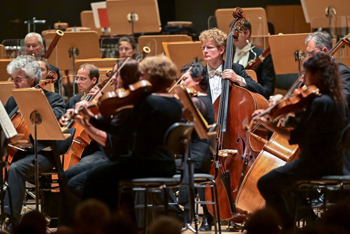 Jenaer Philharmonie im Volkshaus Jena, Foto: ZEISS, Jürgen Scheere