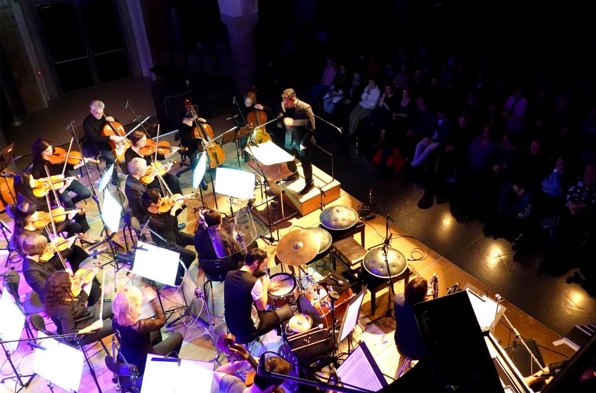 Manu Delago Handmade / Jenaer Philharmonie / Tobias Deutschmann, Foto: Peter Mühlfriedel