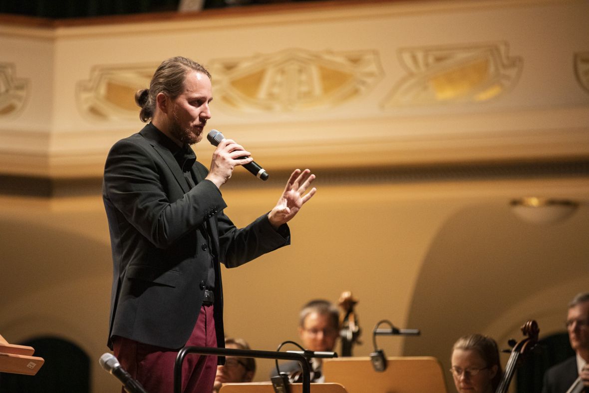 Maximilian Lörzer / Jenaer Philharmonie, Foto: Tom Wenig