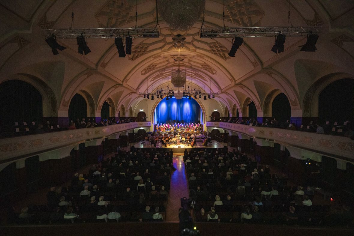 Maximilian Lörzer / Jenaer Philharmonie / Psycho-Chor der FSU Jena, Foto: Tom Wenig