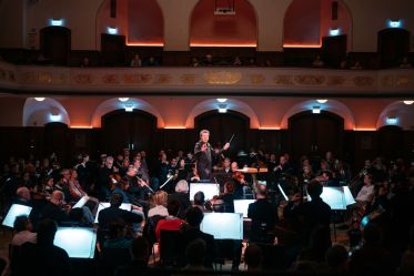 Simon Gaudenz / Jenaer Philharmonie, Foto: JenaKultur, Christoph Worsch