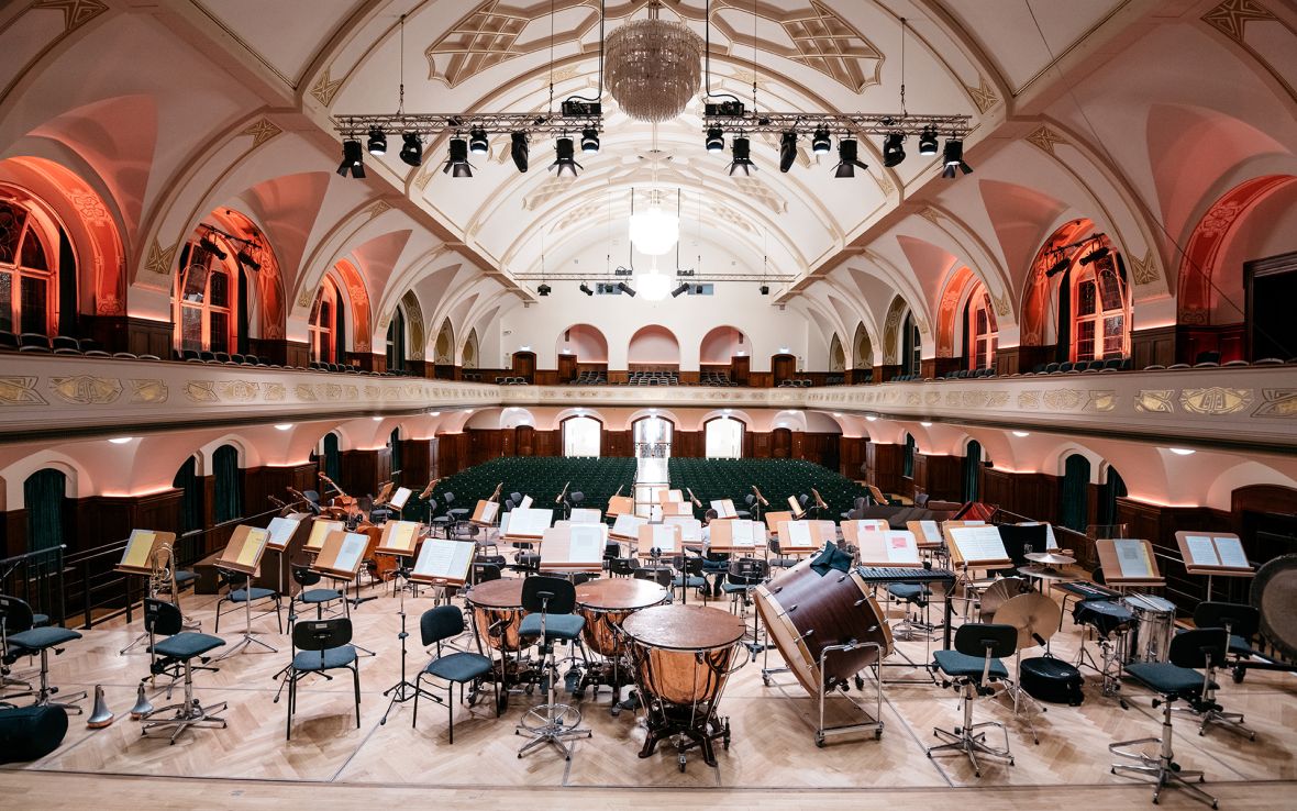 Großer Saal im Volkshaus Jena, Foto: JenaKultur, Christoph Worsch