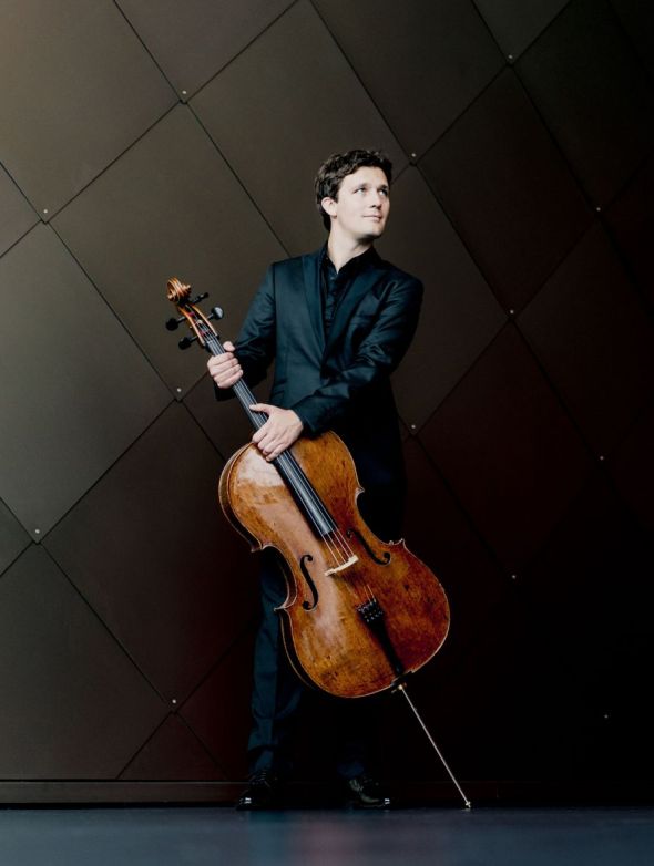 Maximilian Hornung, Foto: Marco Borggreve