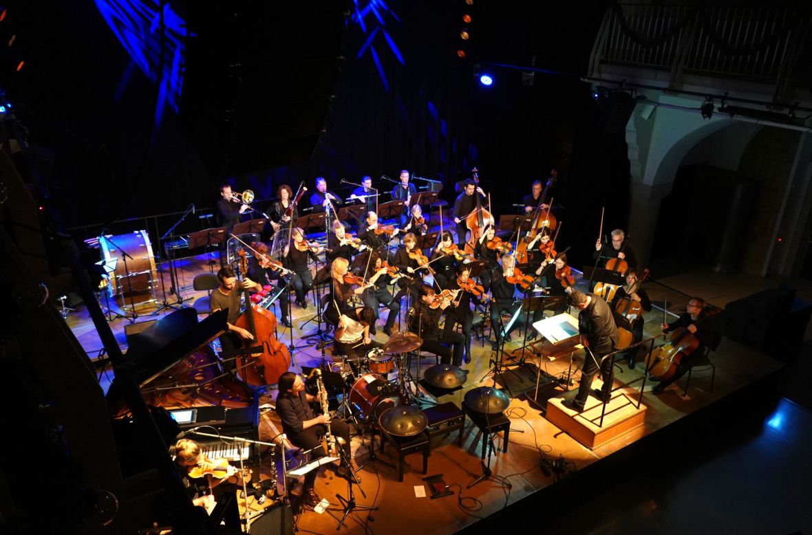 Manu Delago Handmade / Jenaer Philharmonie / Tobias Deutschmann, Foto: Peter Mühlfriedel