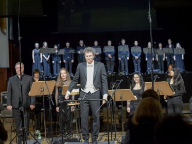 »GLEISSENDES LICHT«, Uraufführung am 29.09.2021 im Volkshaus Jena, Foto:&nbsp;Stefan&nbsp;Kranz