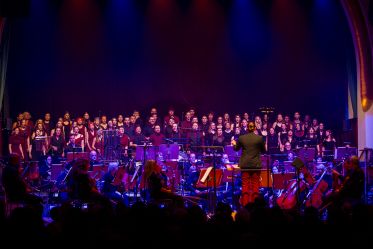 Maximilian Lörzer / Jenaer Philharmonie / Psycho-Chor der Uni Jena, Foto: Tom Wenig