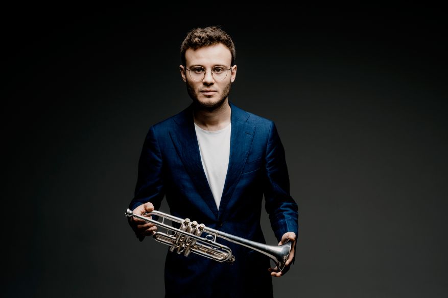 Simon Höfele, Foto: Marco Borggreve