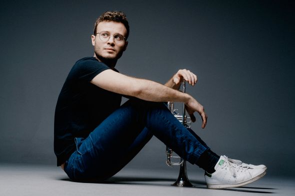 Simon Höfele, Foto: Marco Borggreve
